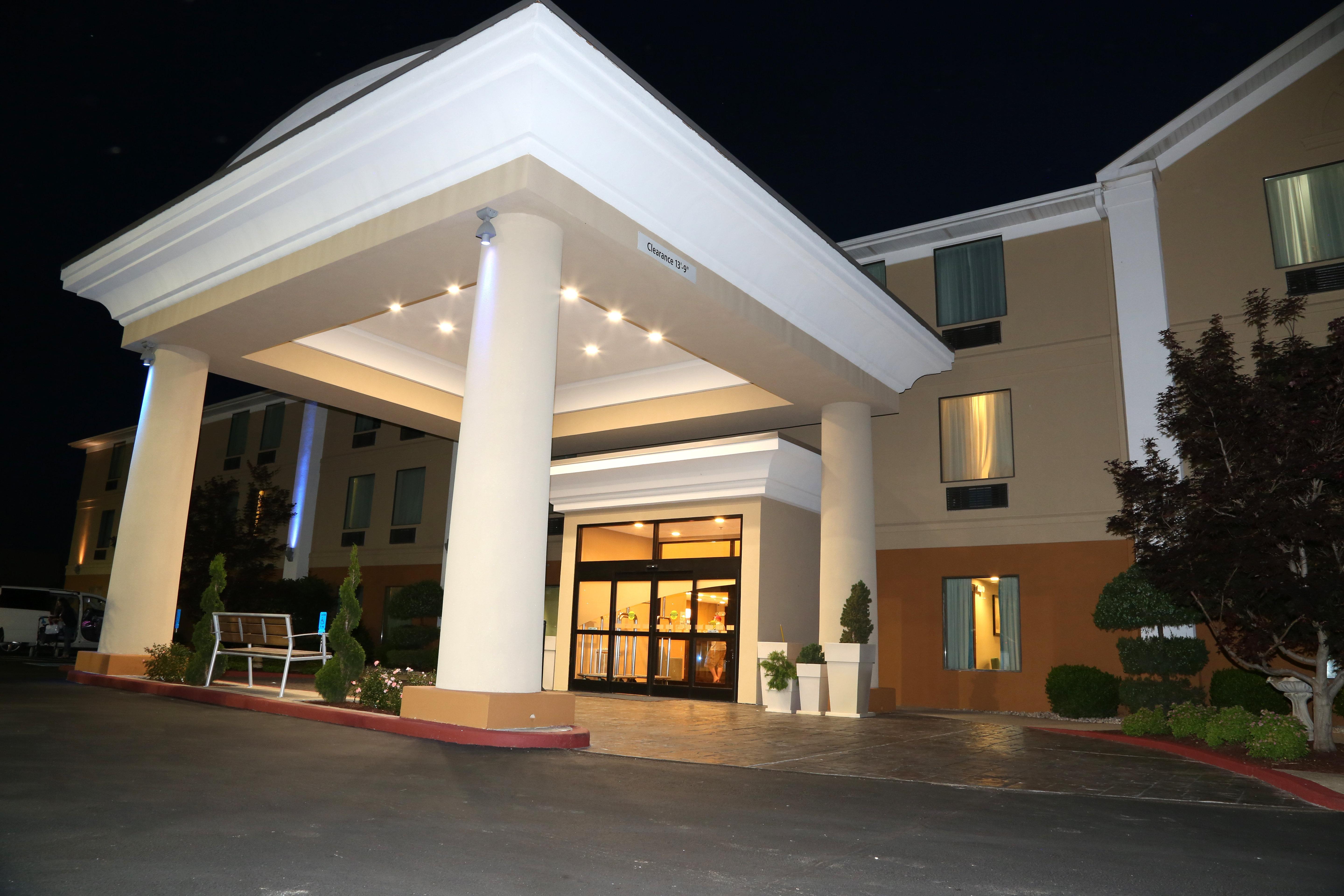 Holiday Inn Express Lexington Southwest Nicholasville By Ihg Εξωτερικό φωτογραφία