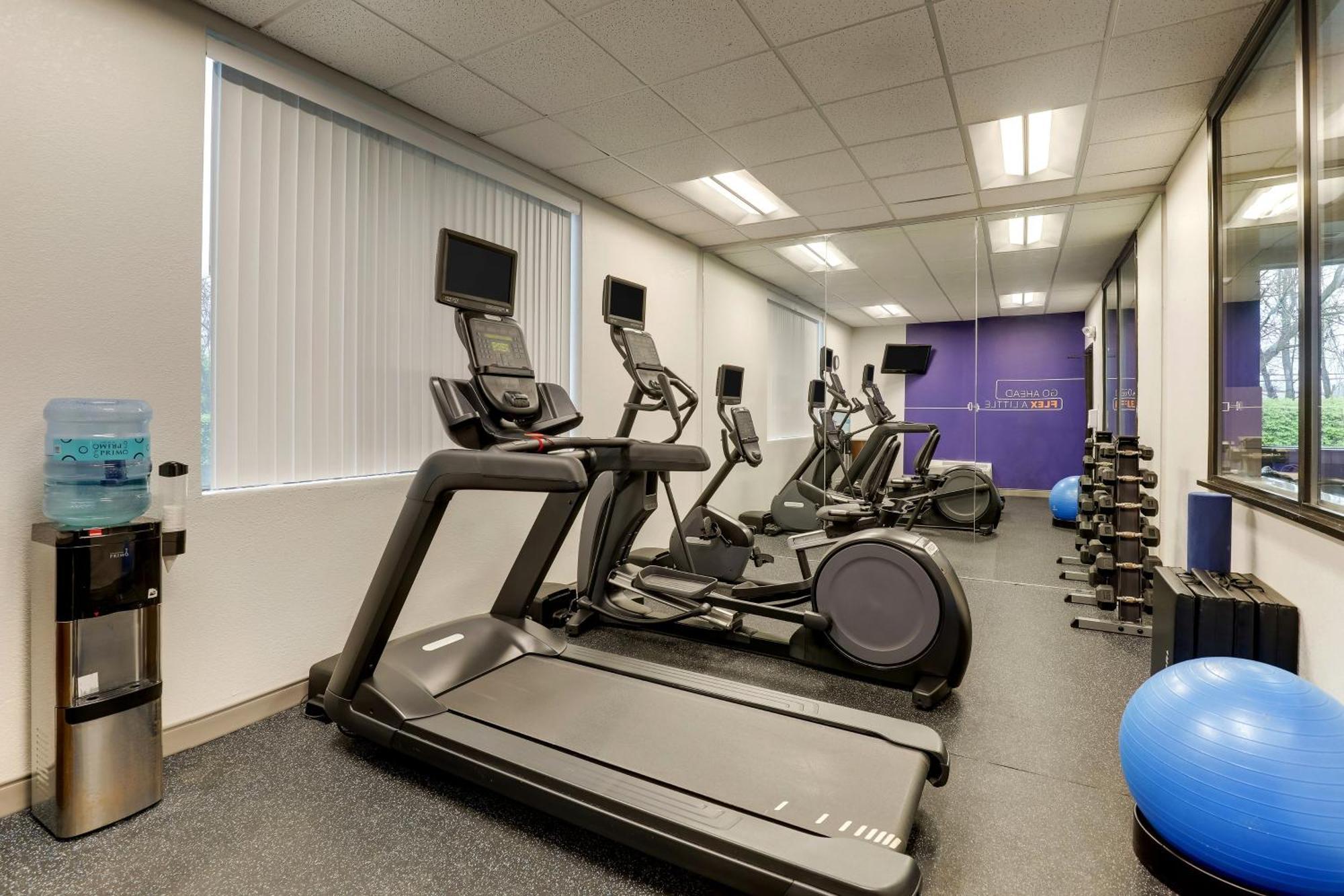 Holiday Inn Express Lexington Southwest Nicholasville By Ihg Εξωτερικό φωτογραφία