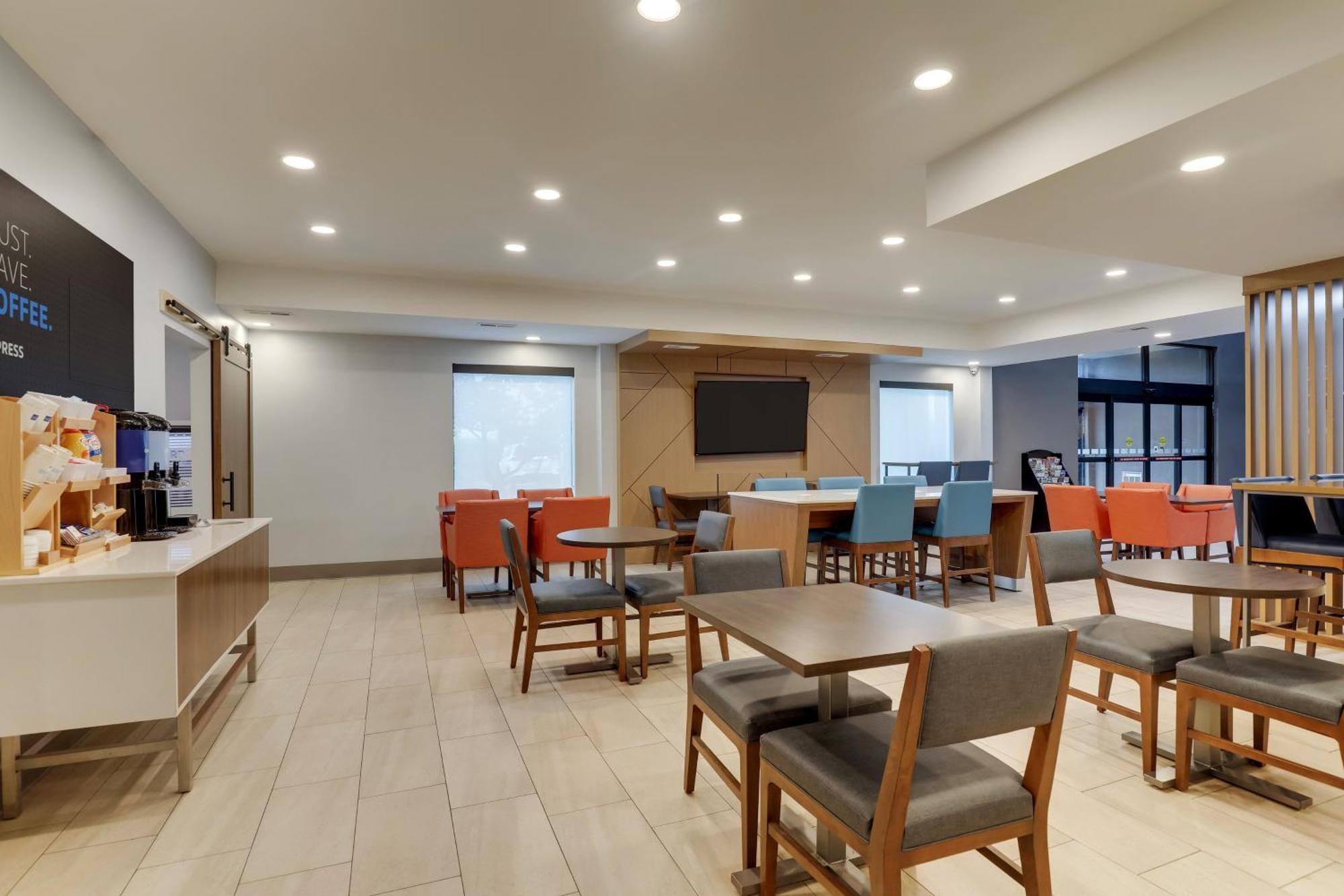 Holiday Inn Express Lexington Southwest Nicholasville By Ihg Εξωτερικό φωτογραφία