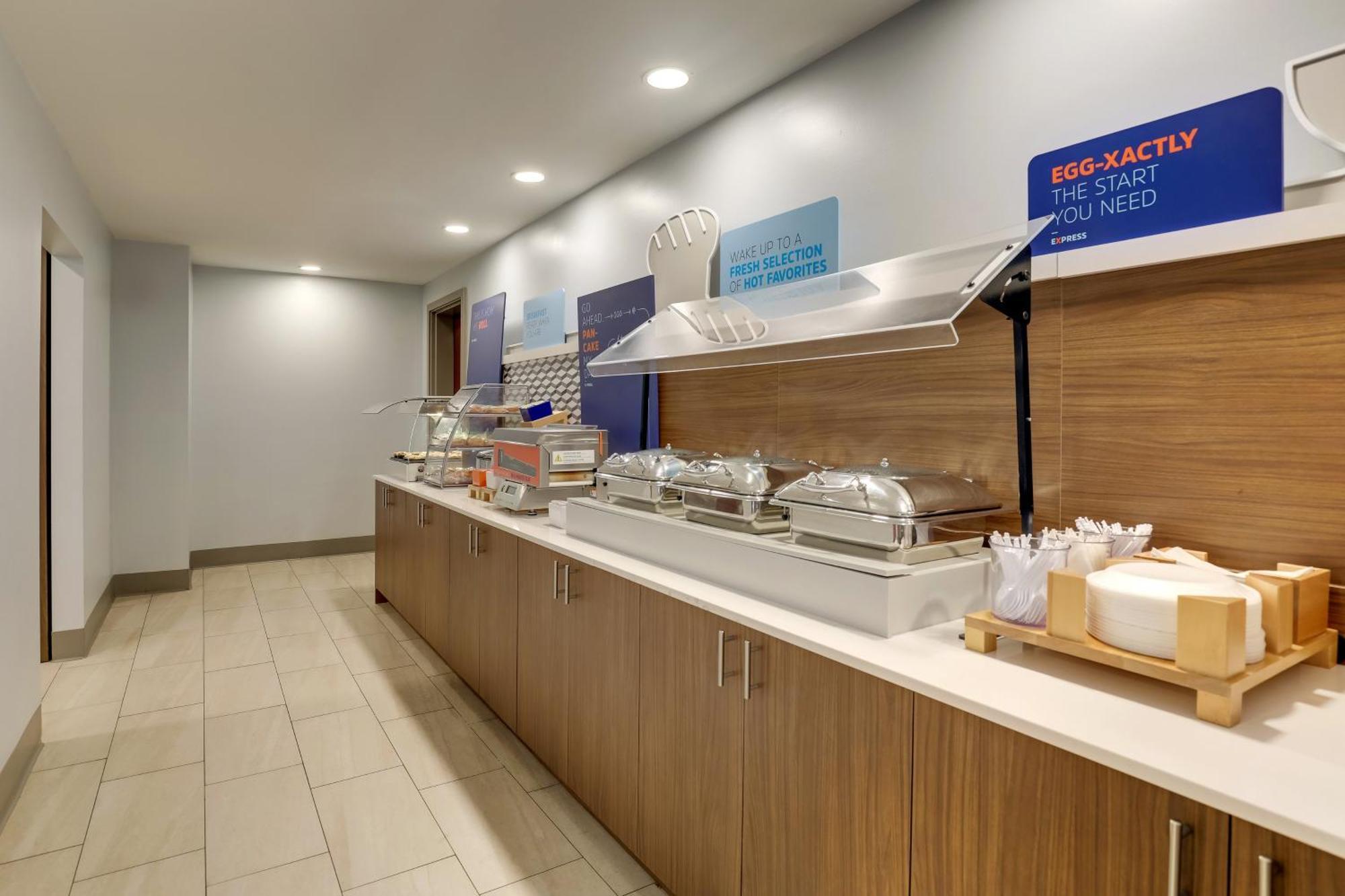 Holiday Inn Express Lexington Southwest Nicholasville By Ihg Εξωτερικό φωτογραφία