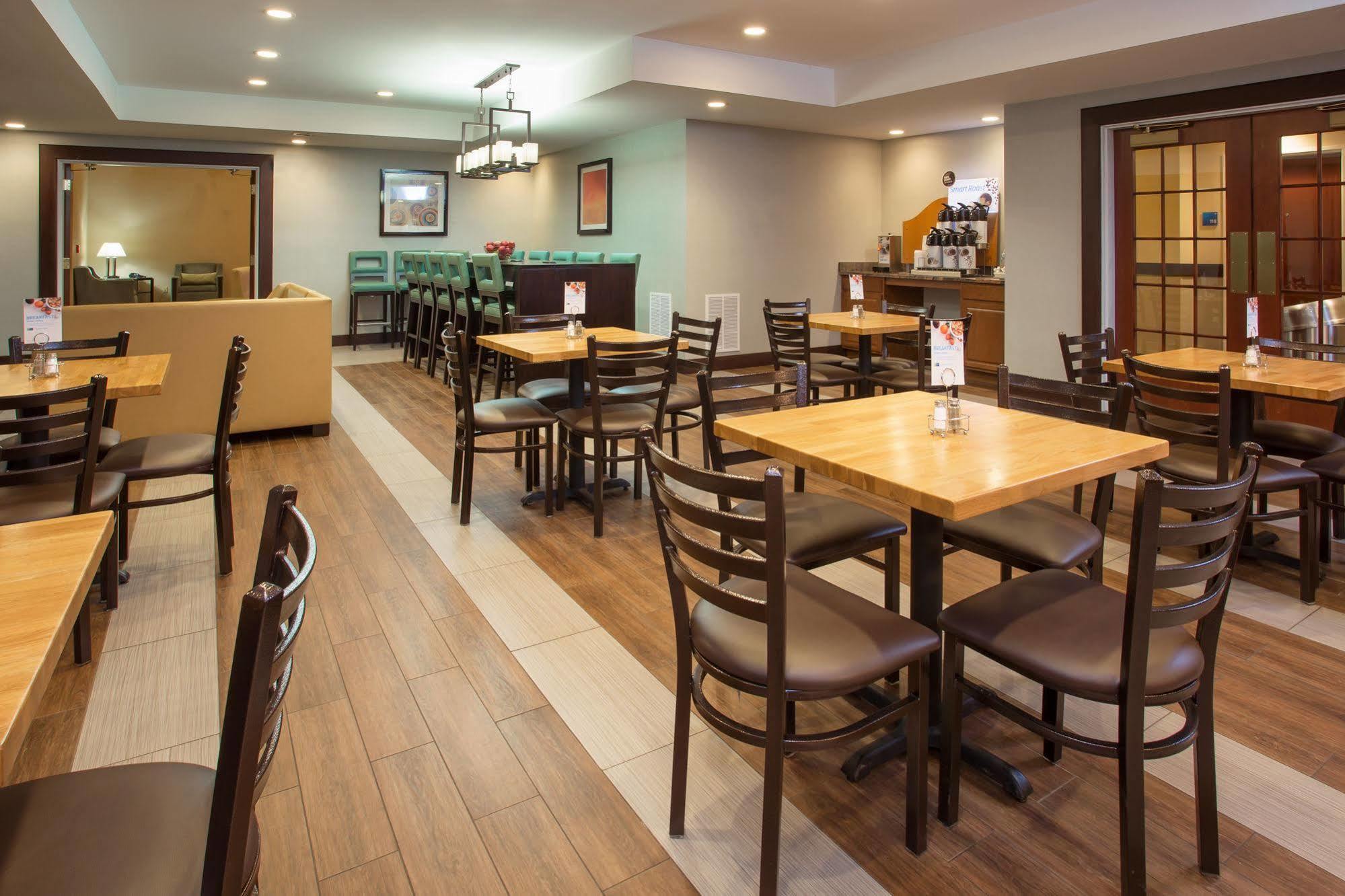 Holiday Inn Express Lexington Southwest Nicholasville By Ihg Εξωτερικό φωτογραφία