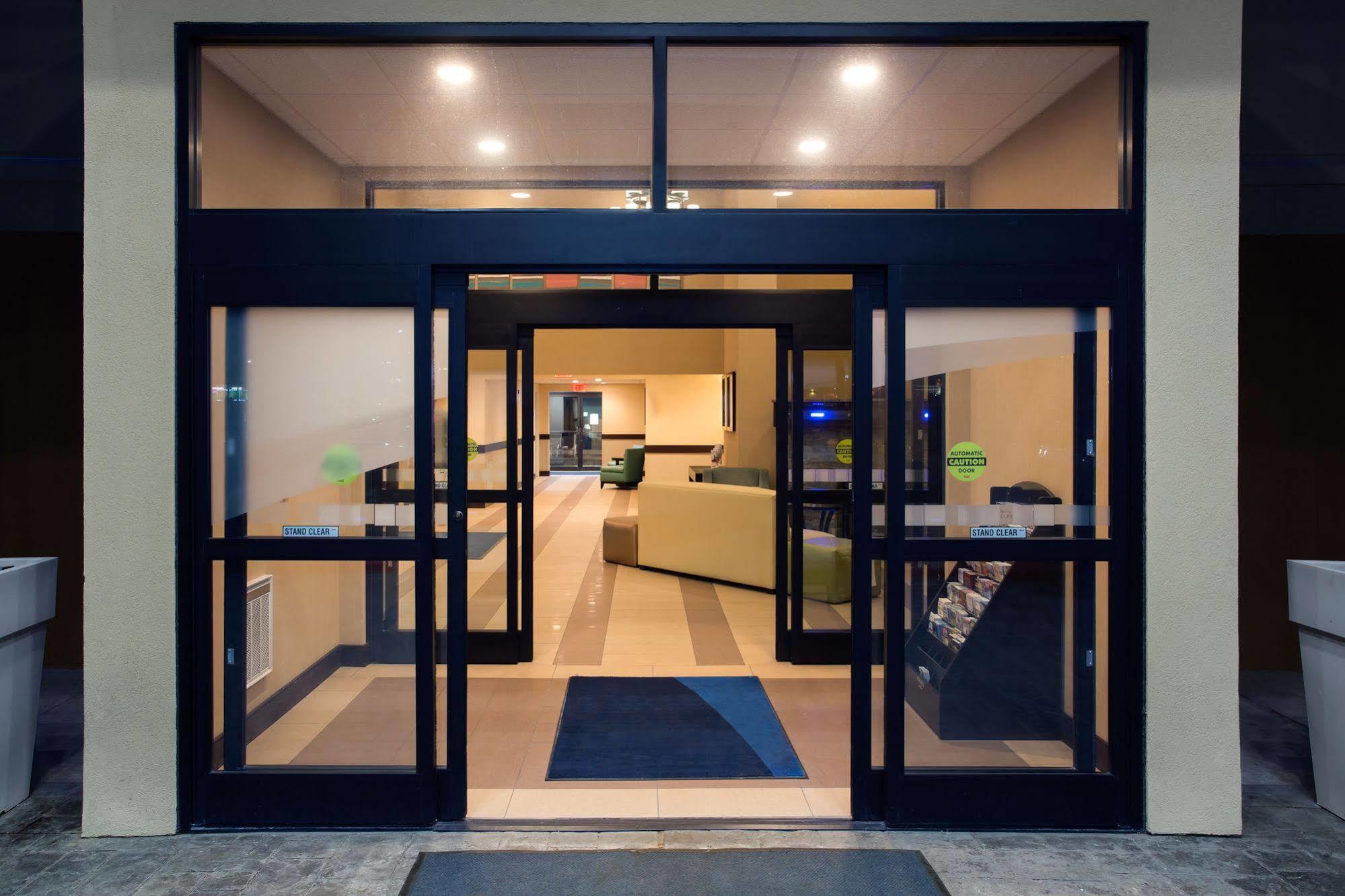 Holiday Inn Express Lexington Southwest Nicholasville By Ihg Εξωτερικό φωτογραφία